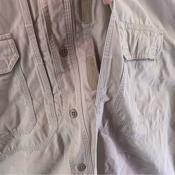 5.11 Tactical Men’s XXL Series Style 71152 Khaki Short Sleeve Button Up - Picture 4 of 14